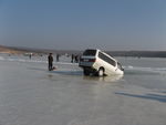 Выезд на лёд автотранспорта опасен для жизни